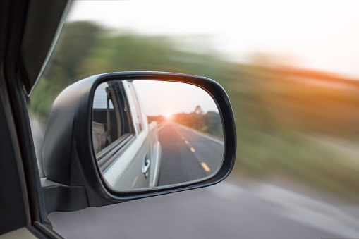 https://www.eurocarservice.com/wp-content/uploads/2021/02/reflections-on-car-mirror-problems.jpg